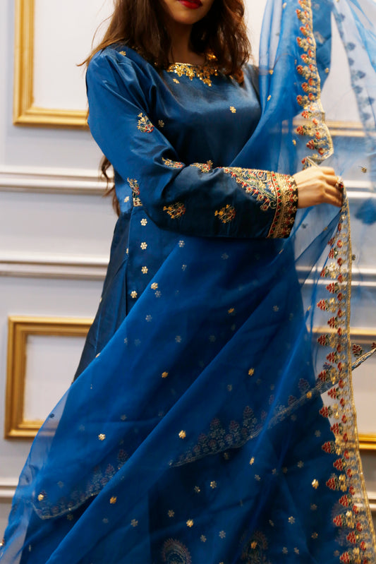 Hoorain